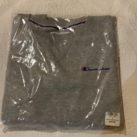 Champion oxford gray power blend classic sweatshirt. Medium. NWT - Picture 2 of 7